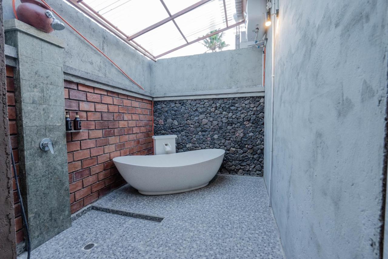 Garvi Villa Karangasem Exterior foto
